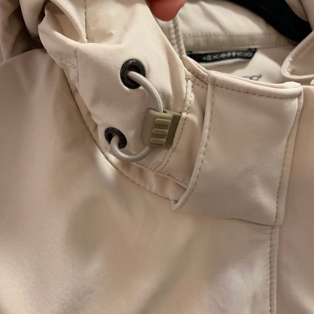 Lightweight Rain Jacket - image 7
